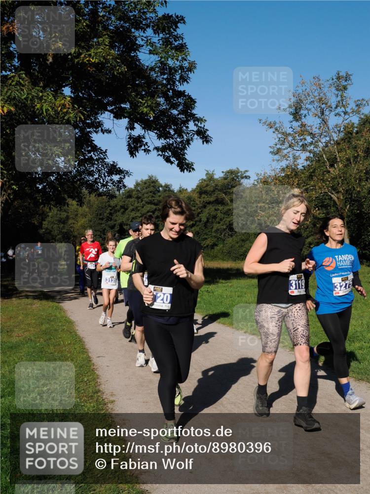 28.09.2025 - 33. Volkslauf durch das schöne Alstertal Fabian Wolf http://msf.ph/oto/8980396 28.09.2025 10:35:51 Laufen 3135, 20, 3119, 3275 meine-sportfotos.de