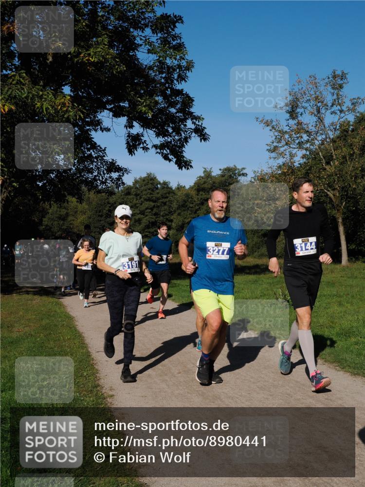 28.09.2025 - 33. Volkslauf durch das schöne Alstertal Fabian Wolf http://msf.ph/oto/8980441 28.09.2025 10:36:01 Laufen 3191, 3277, 3144 meine-sportfotos.de