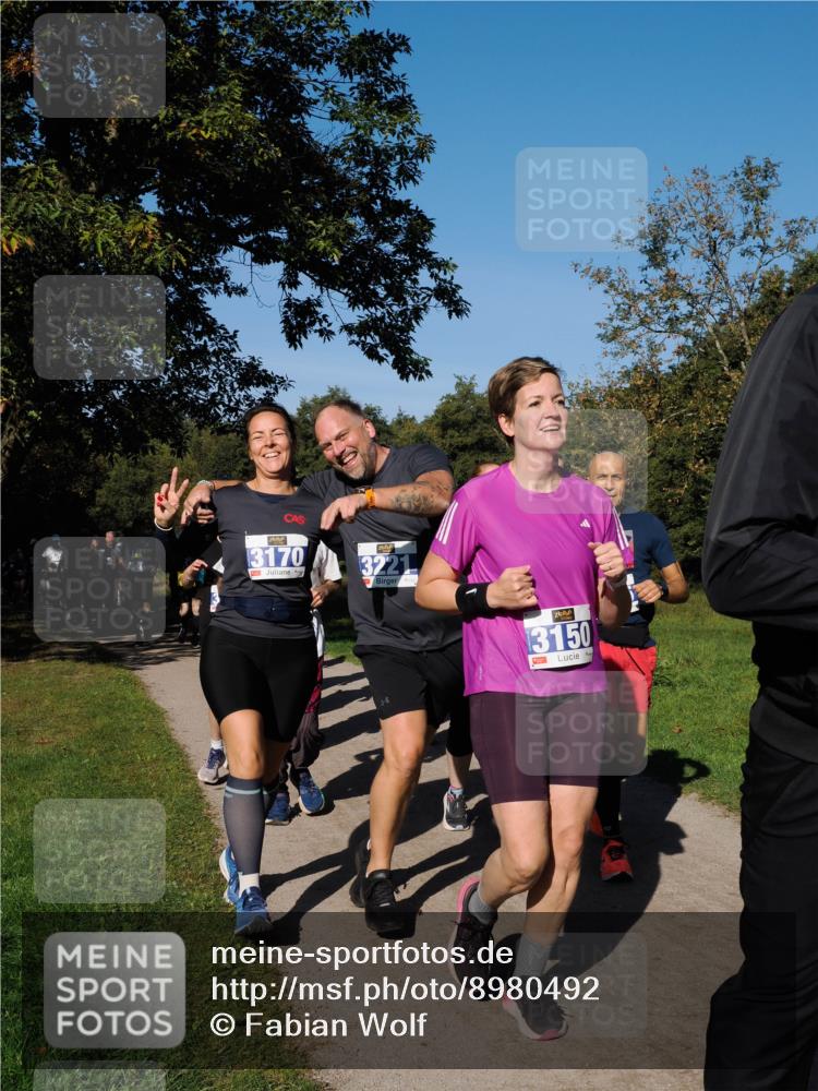 28.09.2025 - 33. Volkslauf durch das schöne Alstertal Fabian Wolf http://msf.ph/oto/8980492 28.09.2025 10:36:08 Laufen 3170, 3221, 3150 meine-sportfotos.de