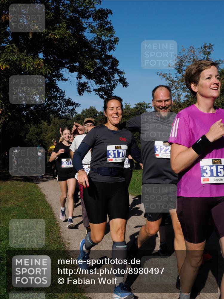 28.09.2025 - 33. Volkslauf durch das schöne Alstertal Fabian Wolf http://msf.ph/oto/8980497 28.09.2025 10:36:09 Laufen 3013, 13170, 322, 315 meine-sportfotos.de