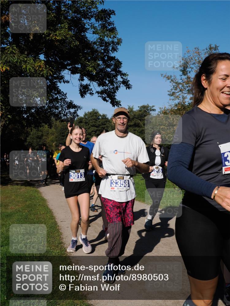 28.09.2025 - 33. Volkslauf durch das schöne Alstertal Fabian Wolf http://msf.ph/oto/8980503 28.09.2025 10:36:09 Laufen 3013, 358 meine-sportfotos.de