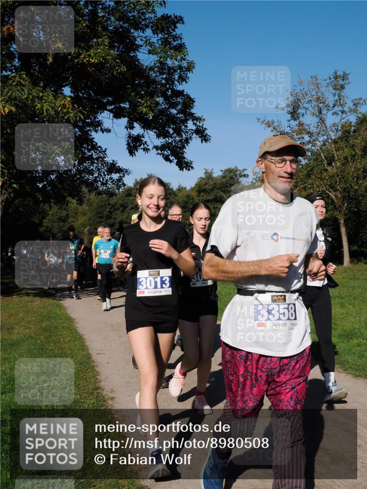 28.09.2025 - 33. Volkslauf durch das schöne Alstertal Fabian Wolf http://msf.ph/oto/8980508 28.09.2025 10:36:10 Laufen 3086, 3013, 3358 meine-sportfotos.de