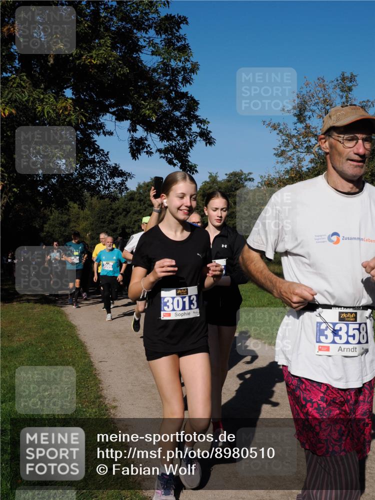 28.09.2025 - 33. Volkslauf durch das schöne Alstertal Fabian Wolf http://msf.ph/oto/8980510 28.09.2025 10:36:10 Laufen 3086, 3013, 3358 meine-sportfotos.de