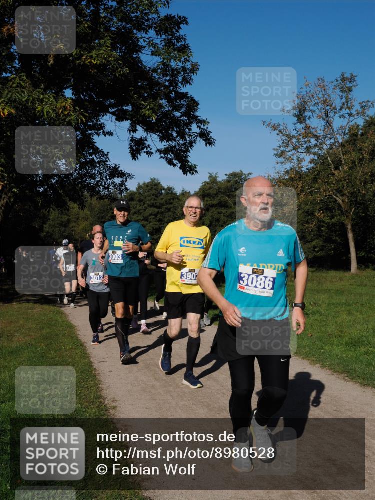 28.09.2025 - 33. Volkslauf durch das schöne Alstertal Fabian Wolf http://msf.ph/oto/8980528 28.09.2025 10:36:13 Laufen 3012, 3003, 390, 3086 meine-sportfotos.de