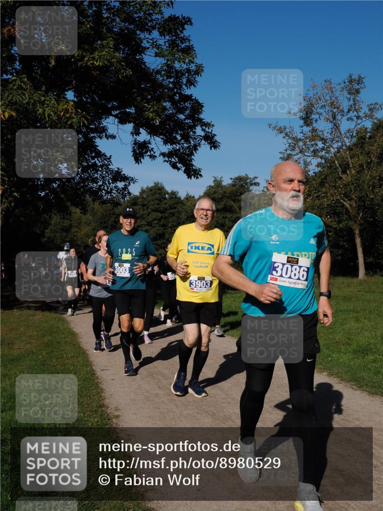 28.09.2025 - 33. Volkslauf durch das schöne Alstertal Fabian Wolf http://msf.ph/oto/8980529 28.09.2025 10:36:13 Laufen 3195, 2025, 3003, 3903, 3086 meine-sportfotos.de