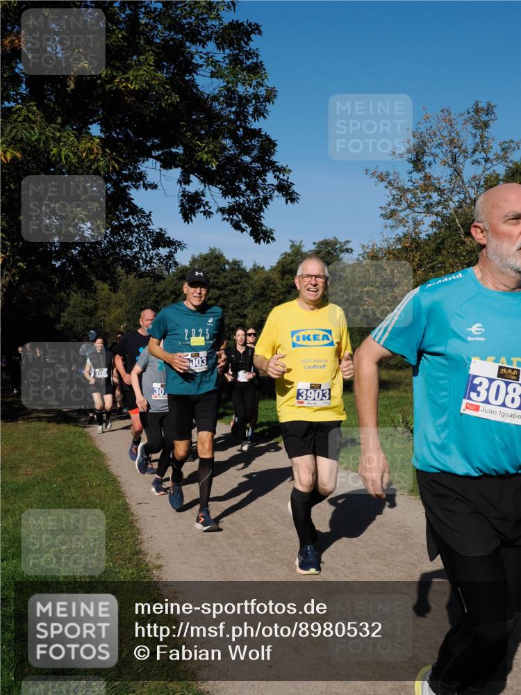 28.09.2025 - 33. Volkslauf durch das schöne Alstertal Fabian Wolf http://msf.ph/oto/8980532 28.09.2025 10:36:14 Laufen 3195, 30, 2, 02, 003, 3903, 308 meine-sportfotos.de