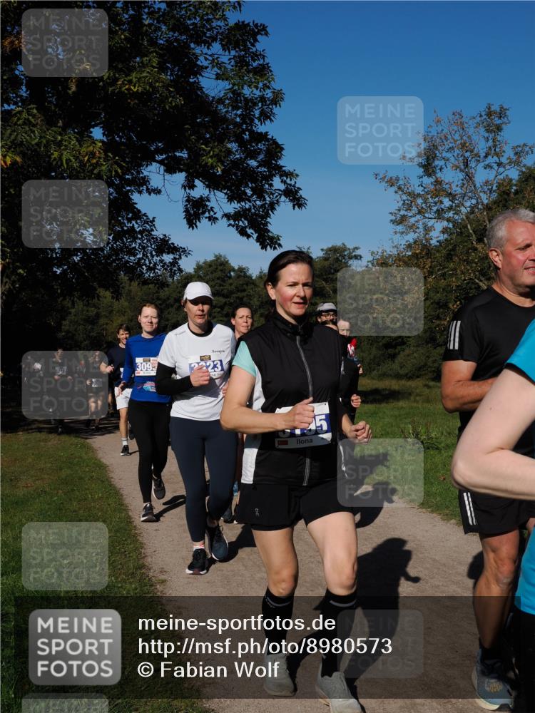 28.09.2025 - 33. Volkslauf durch das schöne Alstertal Fabian Wolf http://msf.ph/oto/8980573 28.09.2025 10:36:18 Laufen 309, 223, 5 meine-sportfotos.de