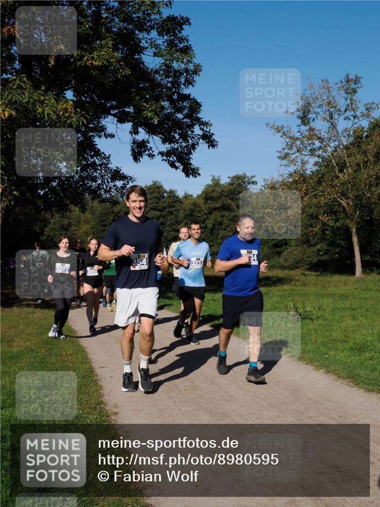 28.09.2025 - 33. Volkslauf durch das schöne Alstertal Fabian Wolf http://msf.ph/oto/8980595 28.09.2025 10:36:20 Laufen  meine-sportfotos.de