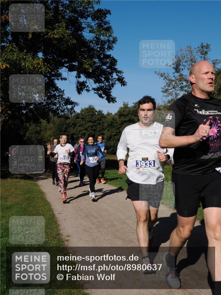 28.09.2025 - 33. Volkslauf durch das schöne Alstertal Fabian Wolf http://msf.ph/oto/8980637 28.09.2025 10:36:27 Laufen 3130, 3123, 3933, 1 meine-sportfotos.de