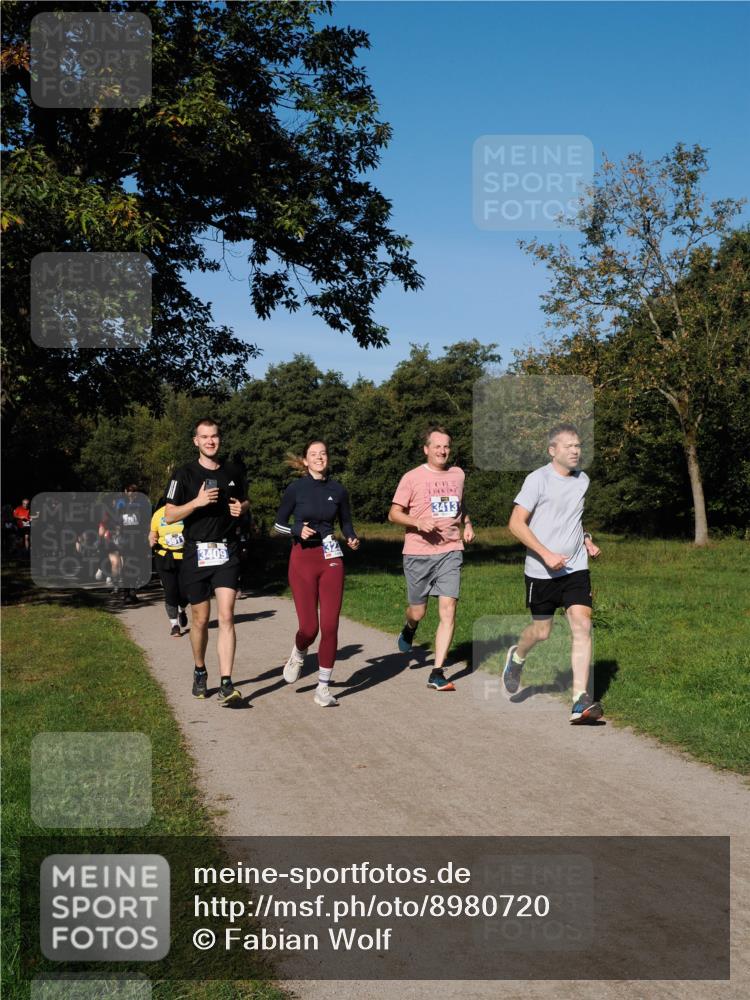 28.09.2025 - 33. Volkslauf durch das schöne Alstertal Fabian Wolf http://msf.ph/oto/8980720 28.09.2025 10:36:40 Laufen 3409 meine-sportfotos.de