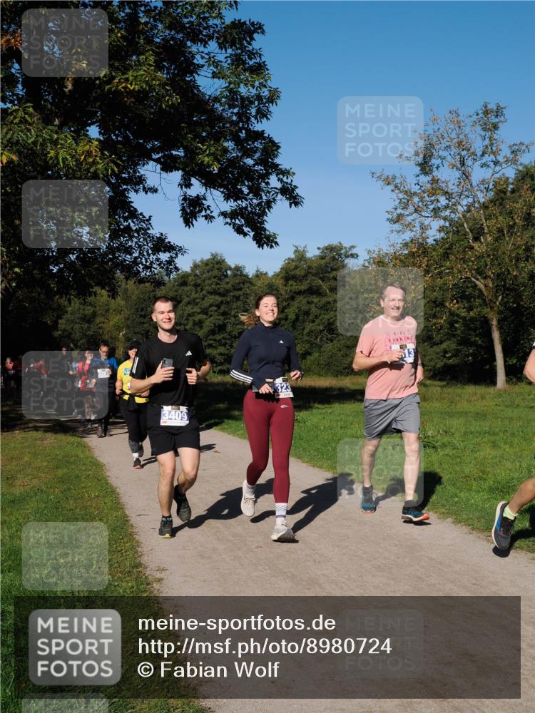28.09.2025 - 33. Volkslauf durch das schöne Alstertal Fabian Wolf http://msf.ph/oto/8980724 28.09.2025 10:36:41 Laufen 3281, 3409, 13 meine-sportfotos.de