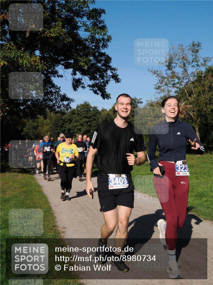 28.09.2025 - 33. Volkslauf durch das schöne Alstertal Fabian Wolf http://msf.ph/oto/8980734 28.09.2025 10:36:42 Laufen 281, 3409, 323 meine-sportfotos.de