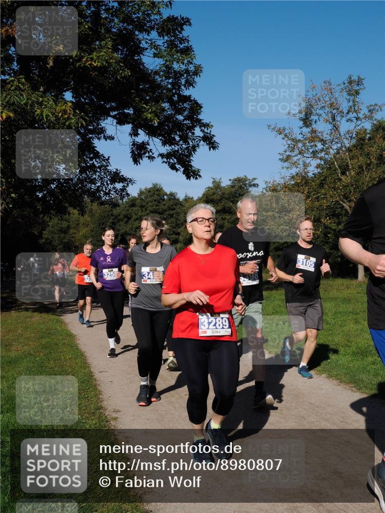 28.09.2025 - 33. Volkslauf durch das schöne Alstertal Fabian Wolf http://msf.ph/oto/8980807 28.09.2025 10:36:52 Laufen 2, 3258, 34, 3289, 3105 meine-sportfotos.de