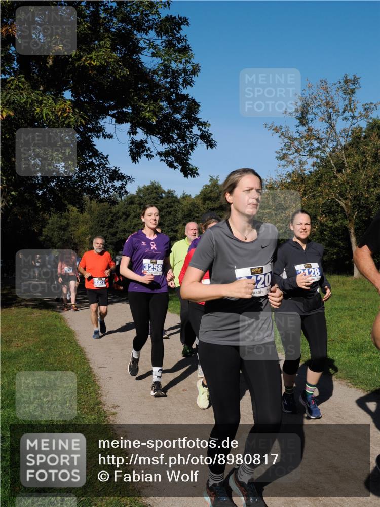 28.09.2025 - 33. Volkslauf durch das schöne Alstertal Fabian Wolf http://msf.ph/oto/8980817 28.09.2025 10:36:53 Laufen 2, 3258, 20, 2128 meine-sportfotos.de