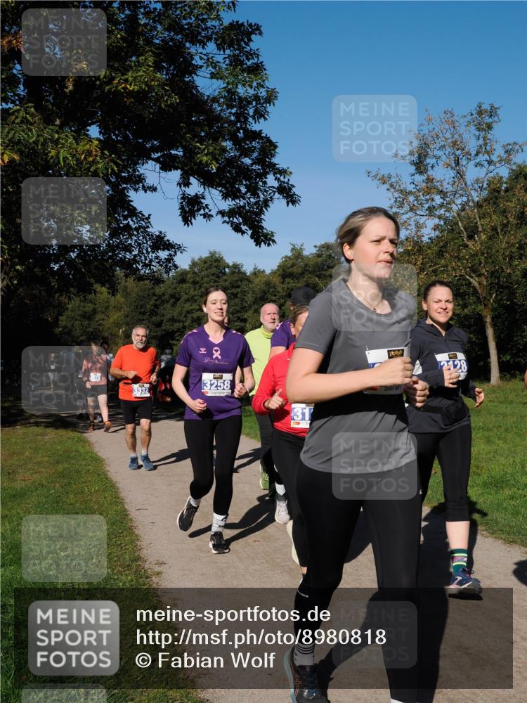 28.09.2025 - 33. Volkslauf durch das schöne Alstertal Fabian Wolf http://msf.ph/oto/8980818 28.09.2025 10:36:53 Laufen 332, 22, 3258, 31, 2128 meine-sportfotos.de