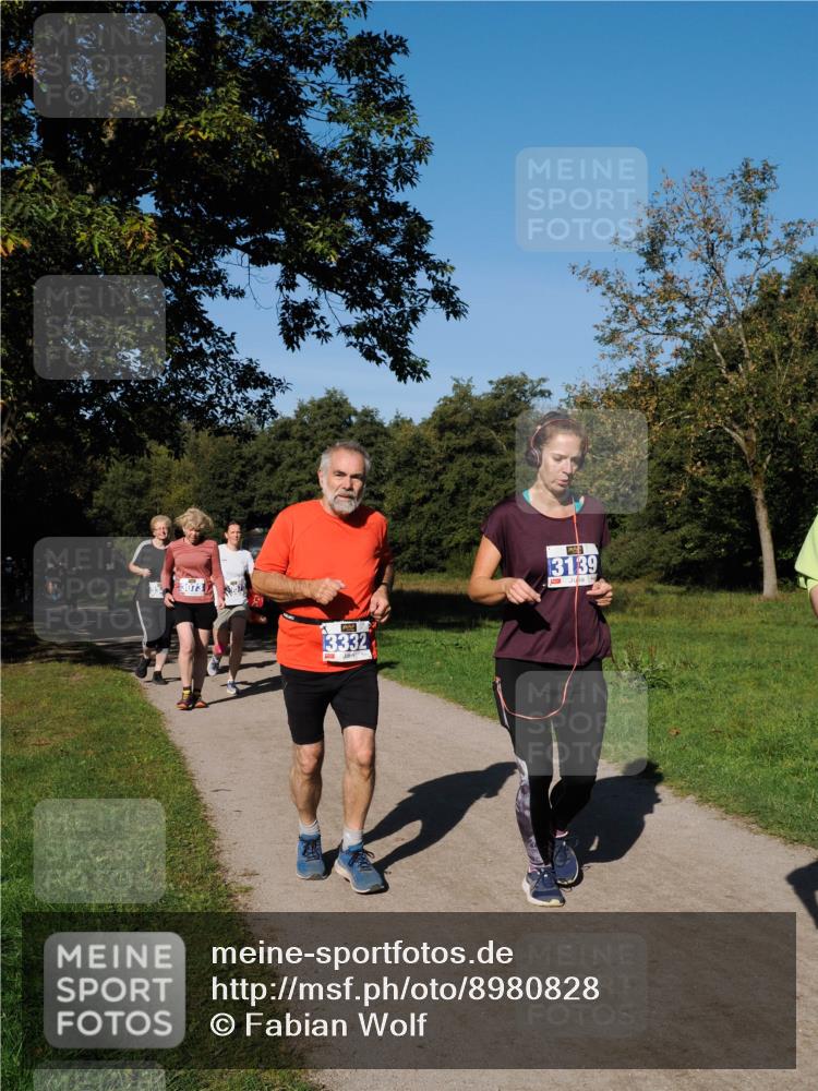 28.09.2025 - 33. Volkslauf durch das schöne Alstertal Fabian Wolf http://msf.ph/oto/8980828 28.09.2025 10:36:55 Laufen 3073, 13332, 3139 meine-sportfotos.de