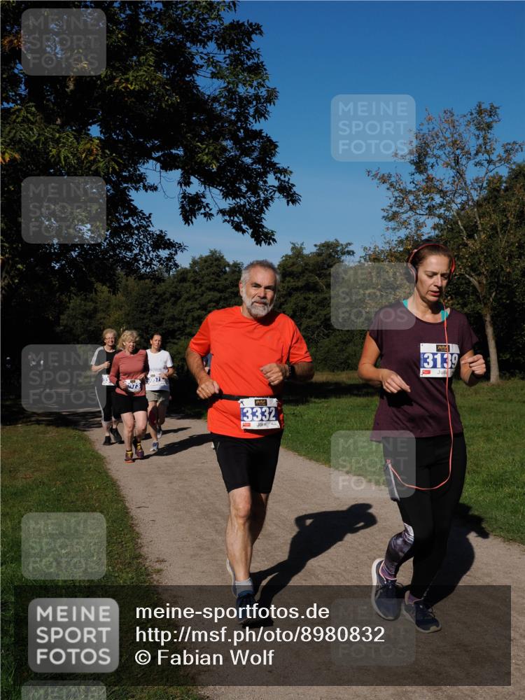 28.09.2025 - 33. Volkslauf durch das schöne Alstertal Fabian Wolf http://msf.ph/oto/8980832 28.09.2025 10:36:55 Laufen 073, 3332, 13139, 1 meine-sportfotos.de