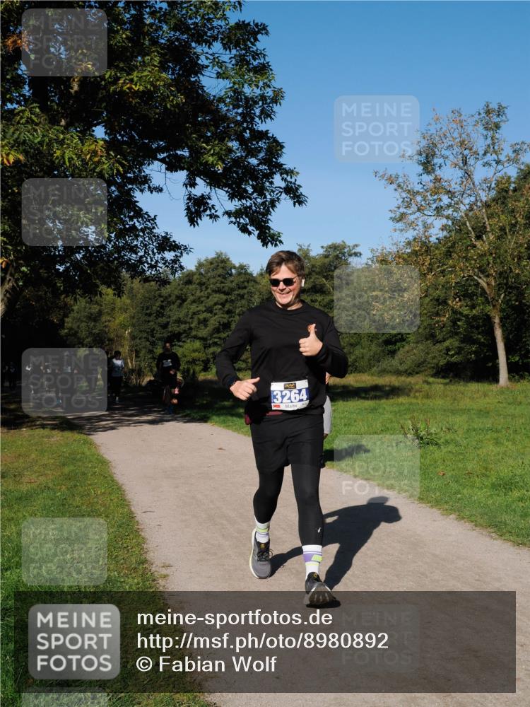 28.09.2025 - 33. Volkslauf durch das schöne Alstertal Fabian Wolf http://msf.ph/oto/8980892 28.09.2025 10:37:05 Laufen 3264 meine-sportfotos.de
