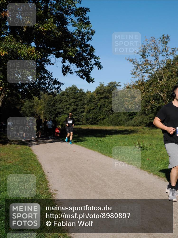 28.09.2025 - 33. Volkslauf durch das schöne Alstertal Fabian Wolf http://msf.ph/oto/8980897 28.09.2025 10:37:07 Laufen  meine-sportfotos.de