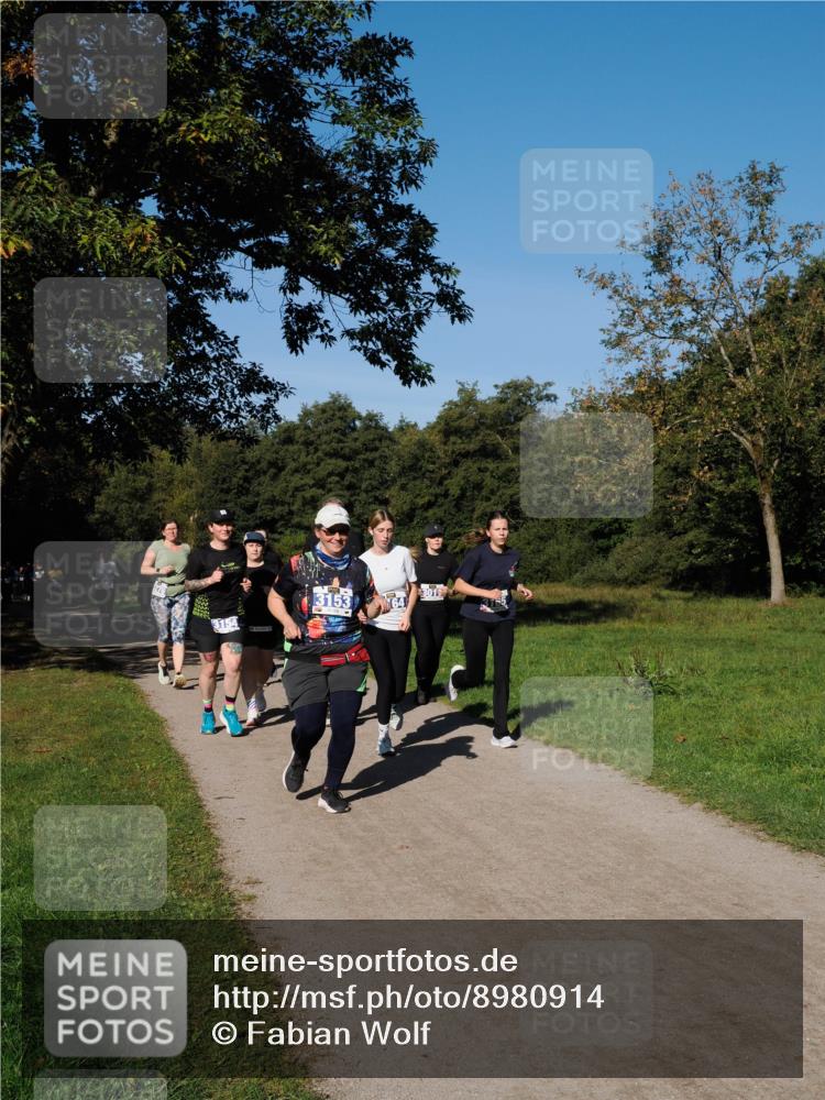 28.09.2025 - 33. Volkslauf durch das schöne Alstertal Fabian Wolf http://msf.ph/oto/8980914 28.09.2025 10:37:12 Laufen 3154, 3153, 301 meine-sportfotos.de
