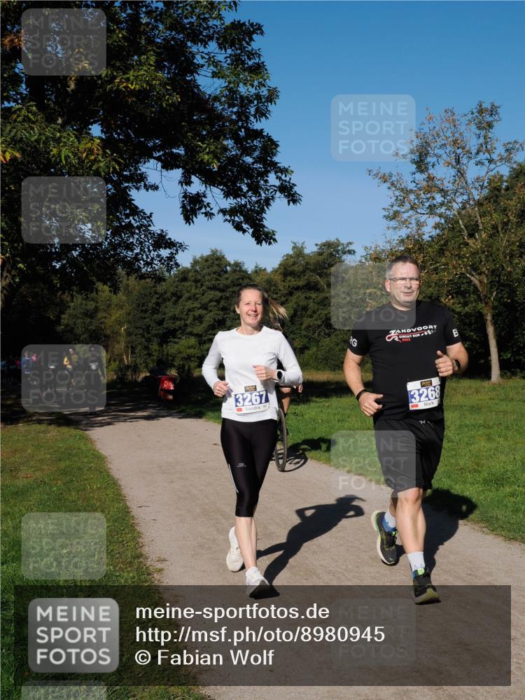 28.09.2025 - 33. Volkslauf durch das schöne Alstertal Fabian Wolf http://msf.ph/oto/8980945 28.09.2025 10:37:21 Laufen 22023, 3267, 3268 meine-sportfotos.de