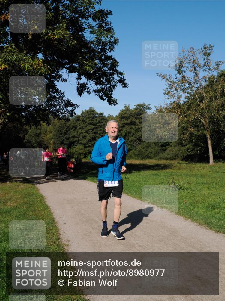 28.09.2025 - 33. Volkslauf durch das schöne Alstertal Fabian Wolf http://msf.ph/oto/8980977 28.09.2025 10:37:36 Laufen 3110 meine-sportfotos.de