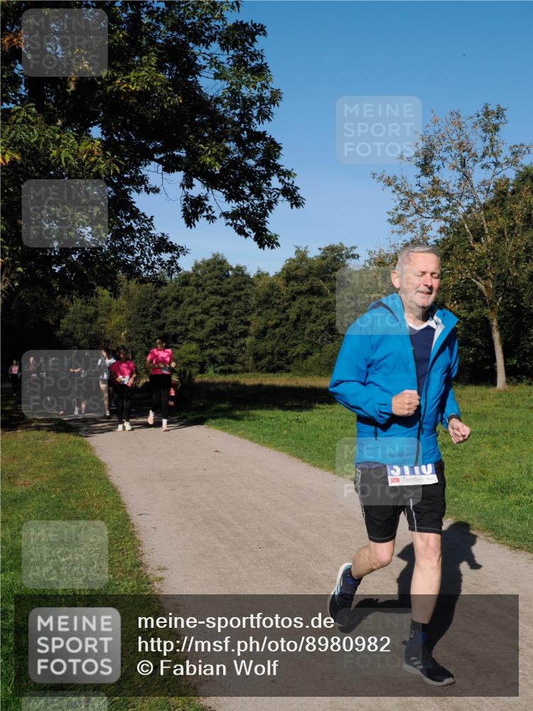 28.09.2025 - 33. Volkslauf durch das schöne Alstertal Fabian Wolf http://msf.ph/oto/8980982 28.09.2025 10:37:36 Laufen  meine-sportfotos.de