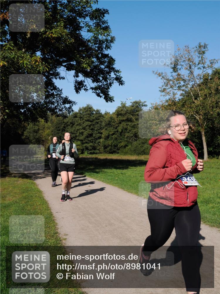 28.09.2025 - 33. Volkslauf durch das schöne Alstertal Fabian Wolf http://msf.ph/oto/8981041 28.09.2025 10:37:52 Laufen 321 meine-sportfotos.de