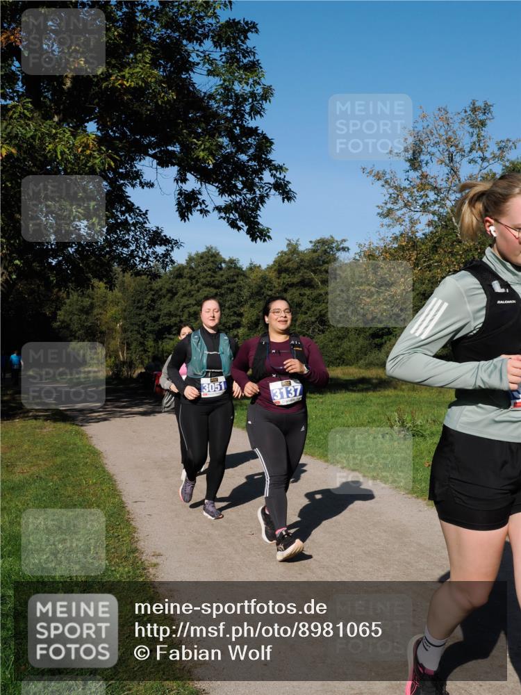 28.09.2025 - 33. Volkslauf durch das schöne Alstertal Fabian Wolf http://msf.ph/oto/8981065 28.09.2025 10:37:55 Laufen 3051, 3137 meine-sportfotos.de