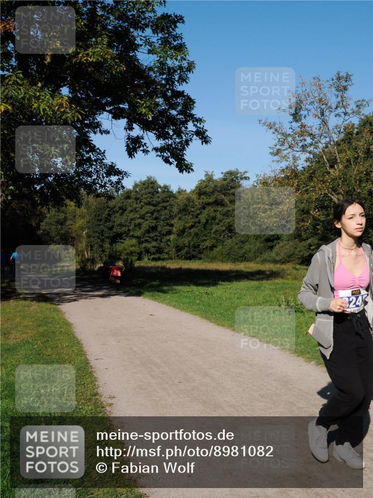 28.09.2025 - 33. Volkslauf durch das schöne Alstertal Fabian Wolf http://msf.ph/oto/8981082 28.09.2025 10:37:58 Laufen 324 meine-sportfotos.de