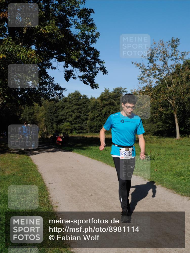 28.09.2025 - 33. Volkslauf durch das schöne Alstertal Fabian Wolf http://msf.ph/oto/8981114 28.09.2025 10:38:16 Laufen 3359 meine-sportfotos.de