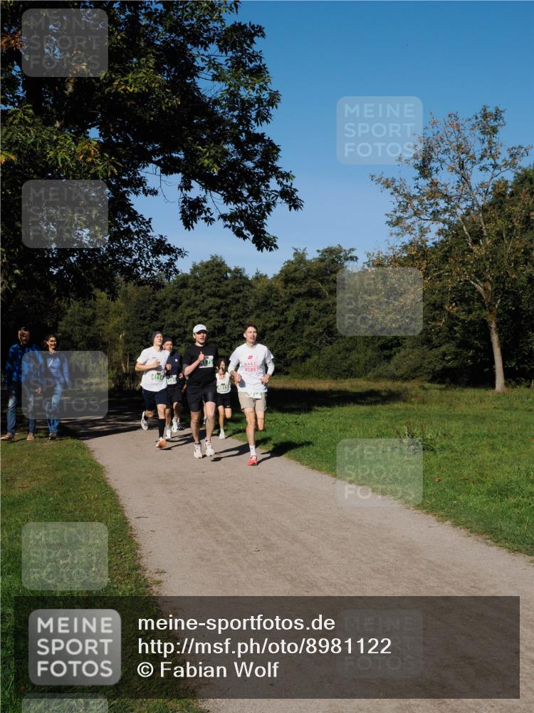 28.09.2025 - 33. Volkslauf durch das schöne Alstertal Fabian Wolf http://msf.ph/oto/8981122 28.09.2025 10:38:20 Laufen 414, 4019, 2025 meine-sportfotos.de