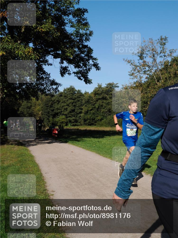 28.09.2025 - 33. Volkslauf durch das schöne Alstertal Fabian Wolf http://msf.ph/oto/8981176 28.09.2025 10:38:34 Laufen 4002 meine-sportfotos.de