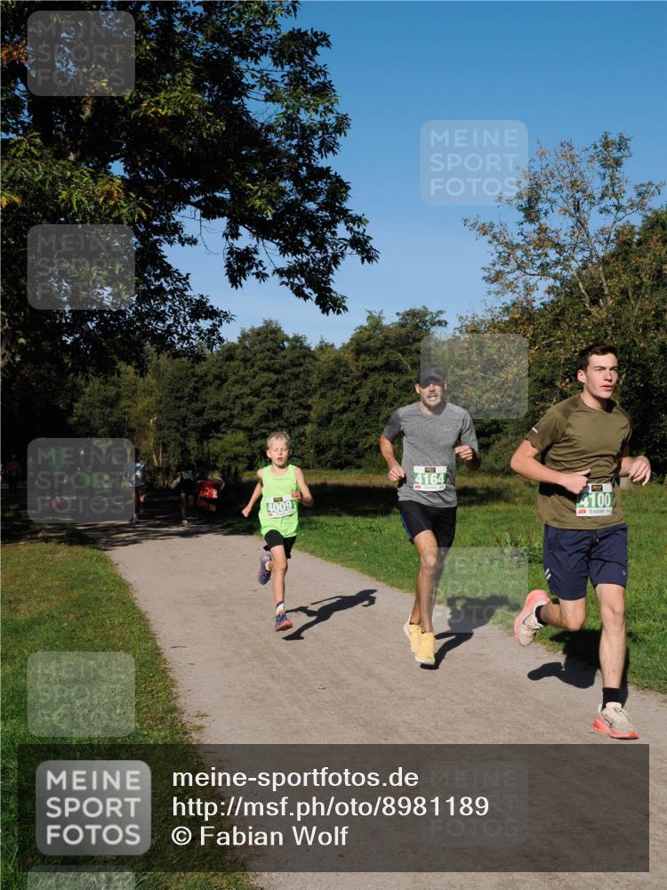 28.09.2025 - 33. Volkslauf durch das schöne Alstertal Fabian Wolf http://msf.ph/oto/8981189 28.09.2025 10:38:39 Laufen 4009, 4164, 4100 meine-sportfotos.de