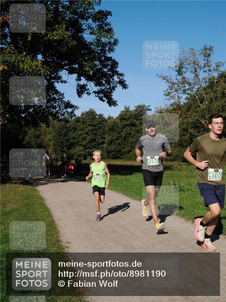 28.09.2025 - 33. Volkslauf durch das schöne Alstertal Fabian Wolf http://msf.ph/oto/8981190 28.09.2025 10:38:39 Laufen 4009, 4164, 14100 meine-sportfotos.de