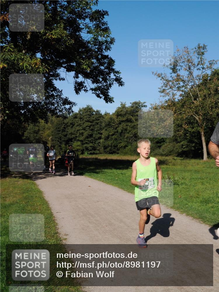 28.09.2025 - 33. Volkslauf durch das schöne Alstertal Fabian Wolf http://msf.ph/oto/8981197 28.09.2025 10:38:40 Laufen  meine-sportfotos.de