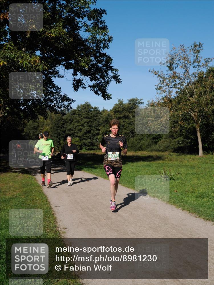 28.09.2025 - 33. Volkslauf durch das schöne Alstertal Fabian Wolf http://msf.ph/oto/8981230 28.09.2025 10:38:47 Laufen 3354, 3353, 4075 meine-sportfotos.de