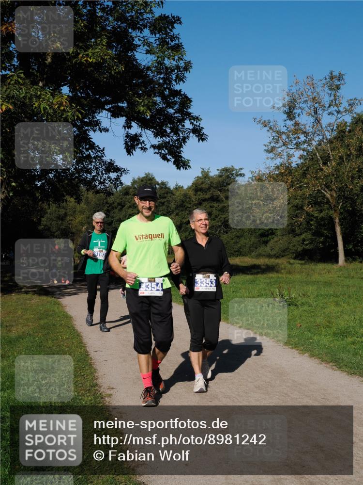 28.09.2025 - 33. Volkslauf durch das schöne Alstertal Fabian Wolf http://msf.ph/oto/8981242 28.09.2025 10:38:50 Laufen 3192, 3354, 3353 meine-sportfotos.de