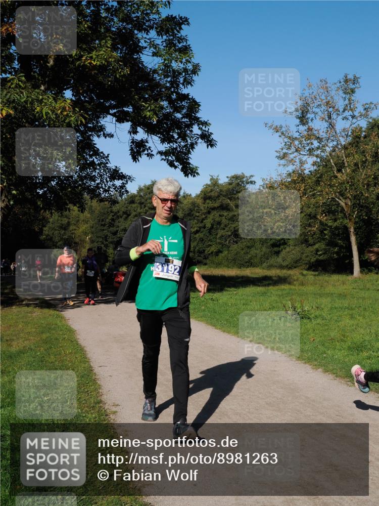 28.09.2025 - 33. Volkslauf durch das schöne Alstertal Fabian Wolf http://msf.ph/oto/8981263 28.09.2025 10:38:53 Laufen 3192 meine-sportfotos.de