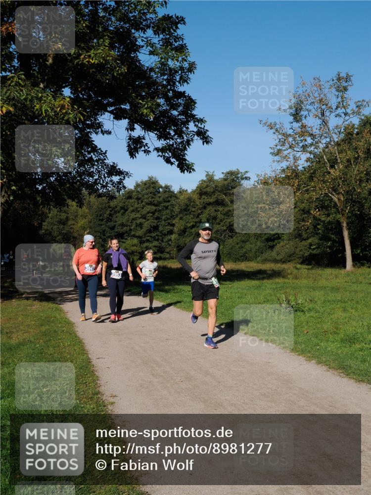 28.09.2025 - 33. Volkslauf durch das schöne Alstertal Fabian Wolf http://msf.ph/oto/8981277 28.09.2025 10:38:57 Laufen 3953 meine-sportfotos.de