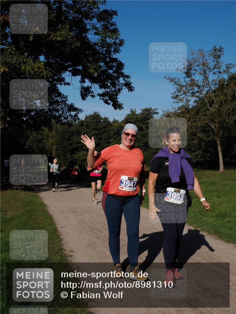 28.09.2025 - 33. Volkslauf durch das schöne Alstertal Fabian Wolf http://msf.ph/oto/8981310 28.09.2025 10:39:01 Laufen 3947, 3953 meine-sportfotos.de