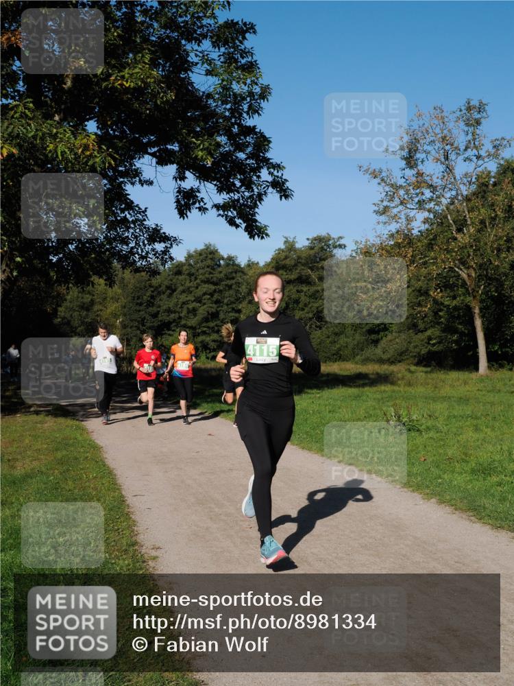 28.09.2025 - 33. Volkslauf durch das schöne Alstertal Fabian Wolf http://msf.ph/oto/8981334 28.09.2025 10:39:09 Laufen 4115 meine-sportfotos.de