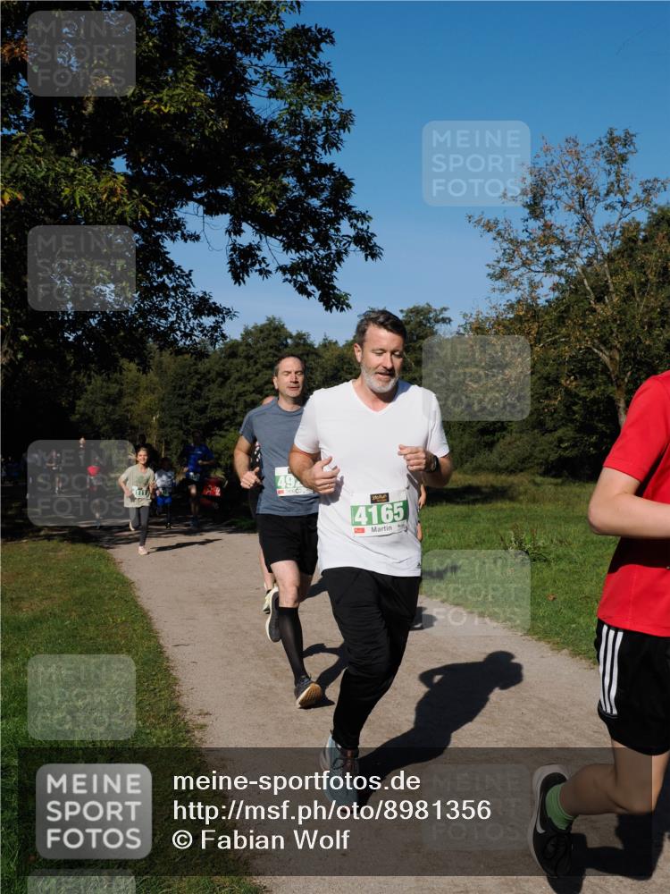 28.09.2025 - 33. Volkslauf durch das schöne Alstertal Fabian Wolf http://msf.ph/oto/8981356 28.09.2025 10:39:12 Laufen 49, 4165 meine-sportfotos.de