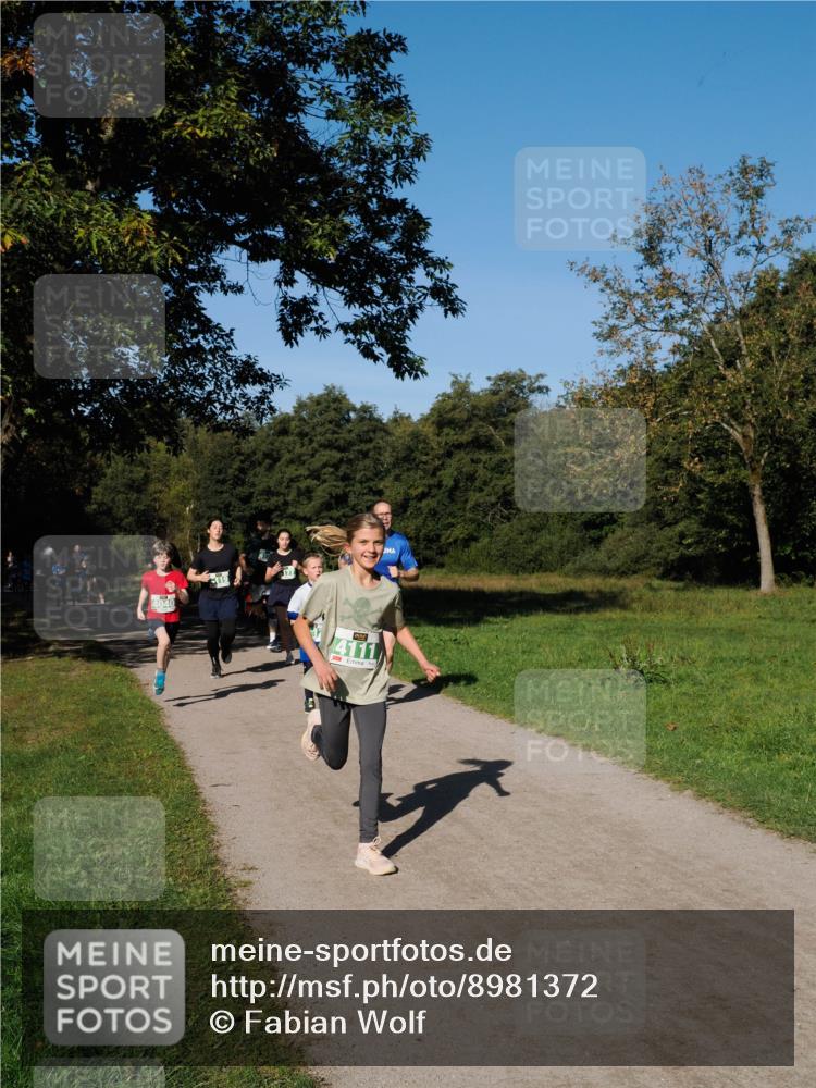 28.09.2025 - 33. Volkslauf durch das schöne Alstertal Fabian Wolf http://msf.ph/oto/8981372 28.09.2025 10:39:15 Laufen 4040, 4111 meine-sportfotos.de