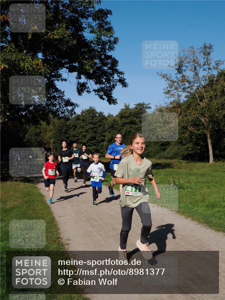 28.09.2025 - 33. Volkslauf durch das schöne Alstertal Fabian Wolf http://msf.ph/oto/8981377 28.09.2025 10:39:15 Laufen 4040 meine-sportfotos.de