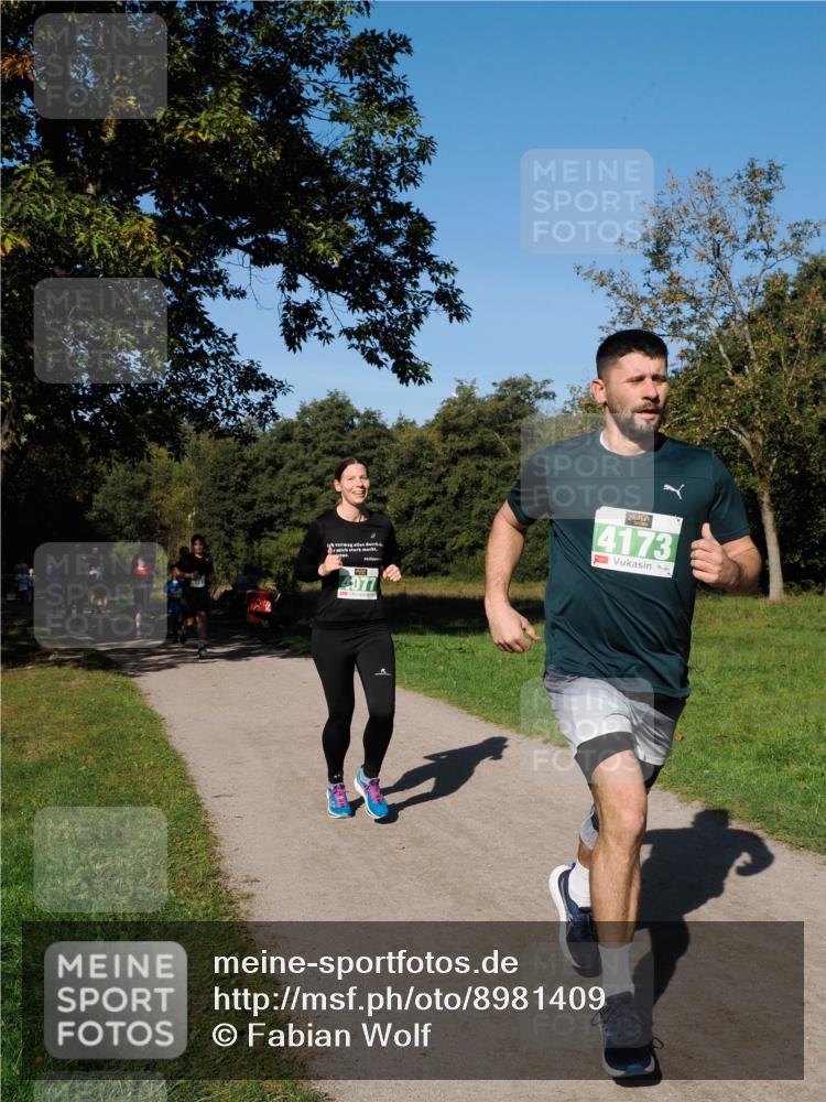 28.09.2025 - 33. Volkslauf durch das schöne Alstertal Fabian Wolf http://msf.ph/oto/8981409 28.09.2025 10:39:19 Laufen 4173, 4077 meine-sportfotos.de