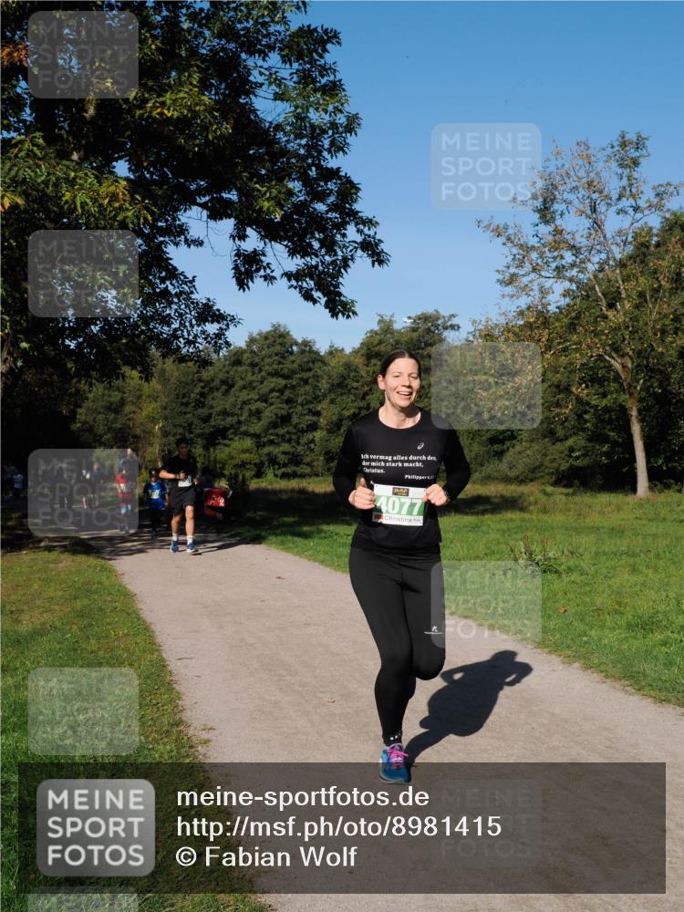 28.09.2025 - 33. Volkslauf durch das schöne Alstertal Fabian Wolf http://msf.ph/oto/8981415 28.09.2025 10:39:19 Laufen 4, 13, 4077 meine-sportfotos.de