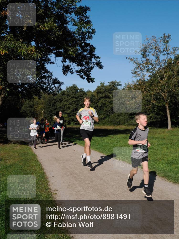 28.09.2025 - 33. Volkslauf durch das schöne Alstertal Fabian Wolf http://msf.ph/oto/8981491 28.09.2025 10:39:32 Laufen 4041 meine-sportfotos.de