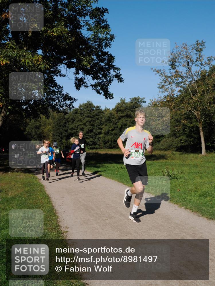 28.09.2025 - 33. Volkslauf durch das schöne Alstertal Fabian Wolf http://msf.ph/oto/8981497 28.09.2025 10:39:33 Laufen 4042 meine-sportfotos.de