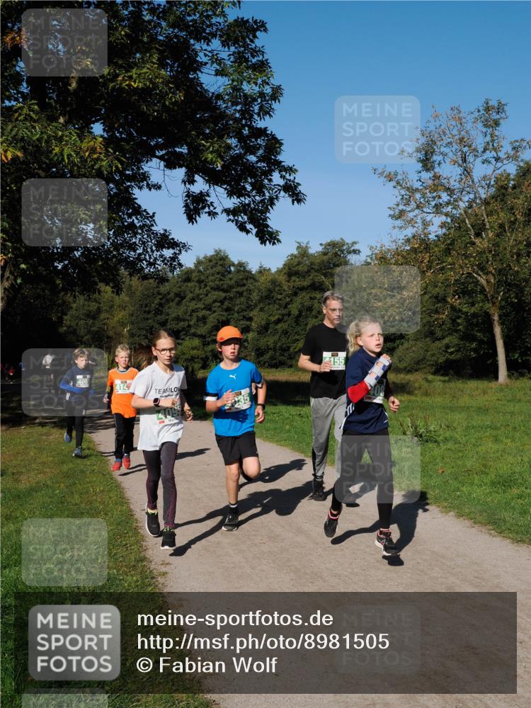28.09.2025 - 33. Volkslauf durch das schöne Alstertal Fabian Wolf http://msf.ph/oto/8981505 28.09.2025 10:39:35 Laufen 408, 155 meine-sportfotos.de